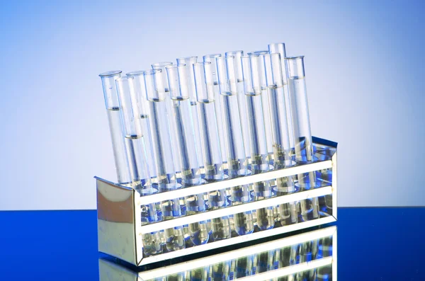 Tubo de vidrio en el laboratorio — Foto de Stock