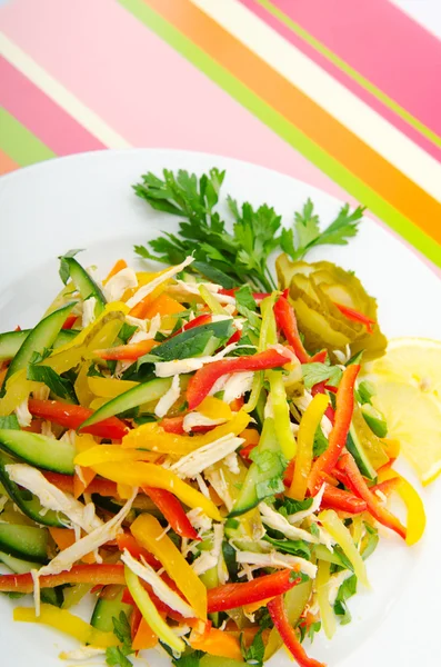 Tabakta lezzetli salata — Stok fotoğraf
