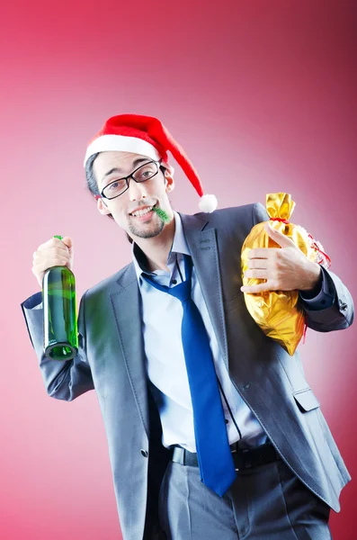 酔ったビジネスマン オフィス クリスマス パーティーの後 — ストック写真