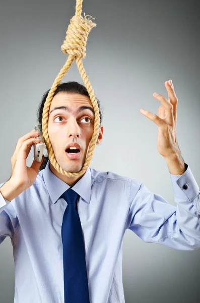 Empresário com pensamentos de suicídio — Fotografia de Stock