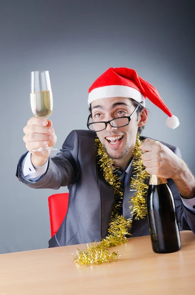 Empresario borracho después de la fiesta de Navidad de la oficina —  Fotos de Stock