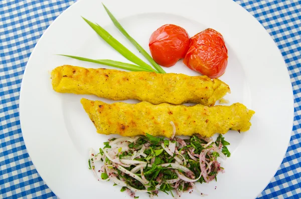 Kebab azeri tradicional feito com purê de batata — Fotografia de Stock