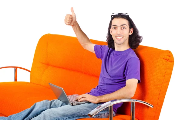 Koltukta oturan laptop çalışma öğrenci — Stok fotoğraf