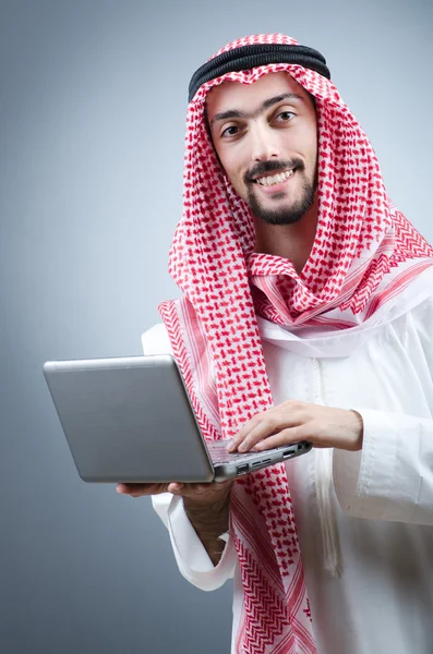 Porträt des jungen Arabers — Stockfoto