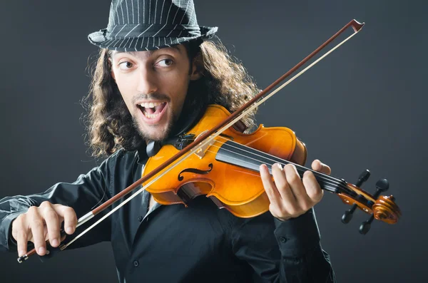 Violinista che suona il violino — Foto Stock