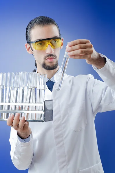 Young chemist student working in lab — Stock Photo, Image