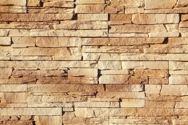Стіна вистелена каменем — стокове фото