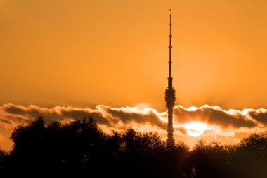 Televizyon Kulesi ostankino günbatımı üzerinde