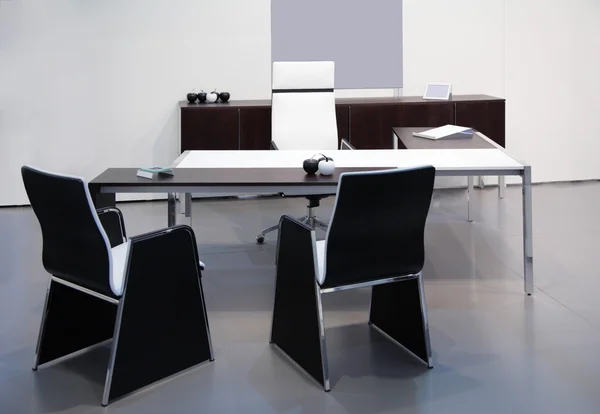 Moderne Büroeinrichtung — Stockfoto