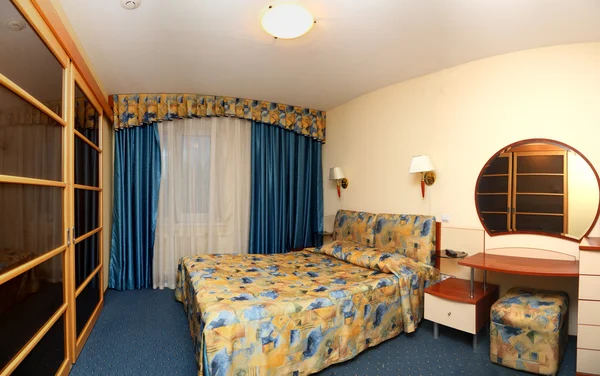 Dormitorio en el hotel — Foto de Stock