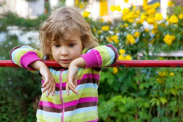 Young girl has a rest in backyard — Stock Photo, Image