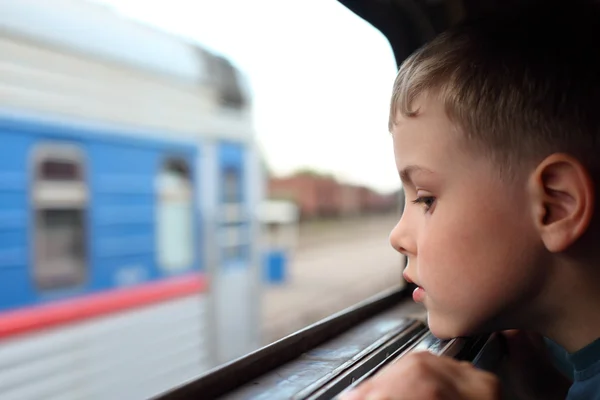 Окно поезда — стоковое фото
