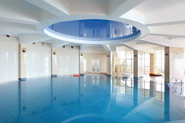 Pool in hotel — Stock Photo, Image