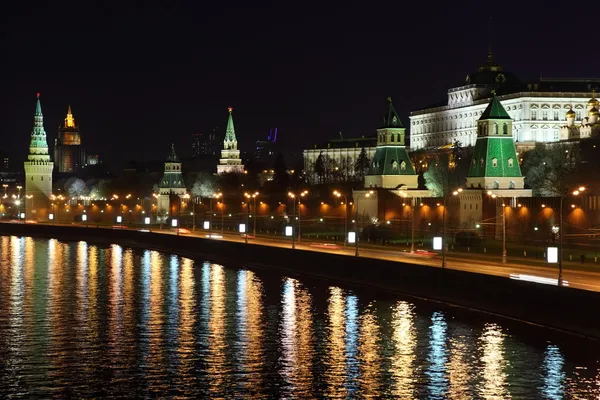 Banchina del Cremlino di notte — Foto Stock