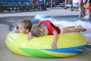 aquapark çocuklarda