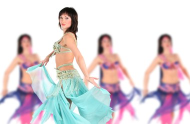Grup kızlar ile Bellydancer