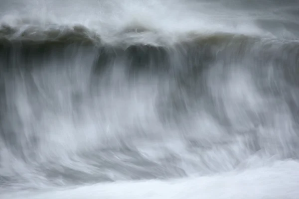 Размытая морская волна — стоковое фото