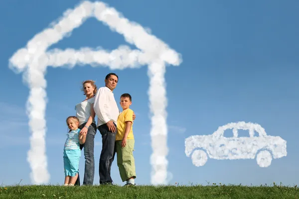 Vierköpfige Familie träumt von Haus und Auto, Collage — Stockfoto