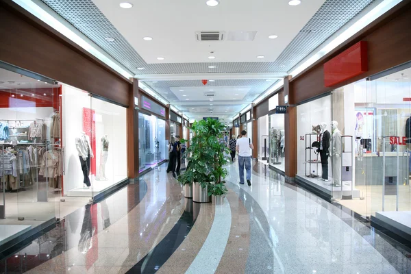 Corridor in the commercial center — Stock Photo, Image