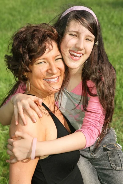 Mother and daughter embrace each other 2 — Stock Photo, Image