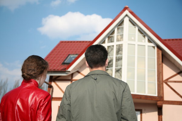 мужчина женщина дом
