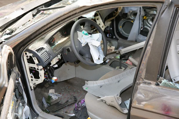 Broken car — Stock Photo, Image