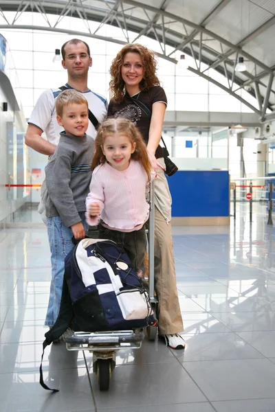 Família viajante — Fotografia de Stock