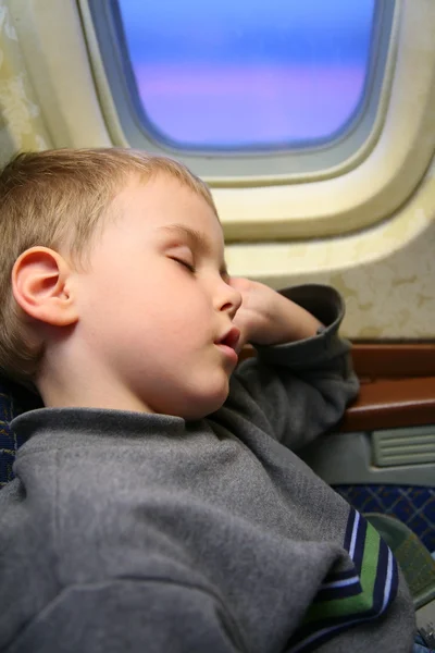 Niño avión dormir — Foto de Stock