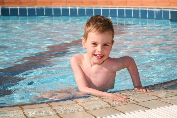 Boy pool — Stock Photo, Image