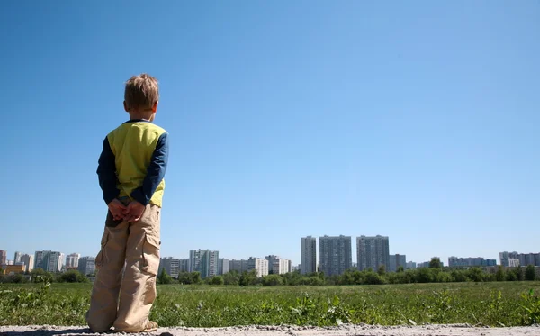 Boy in the city — Stock Photo, Image