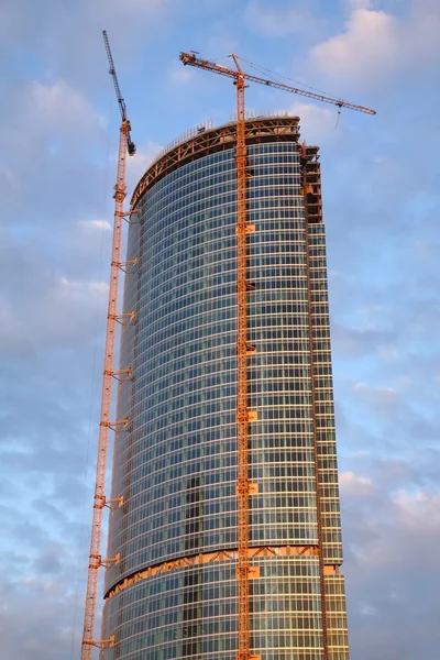 Construção de arranha-céus — Fotografia de Stock