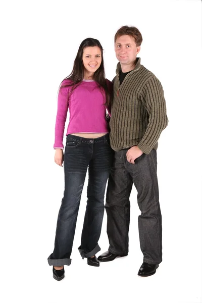 Молодая пара изолирована на белом — стоковое фото