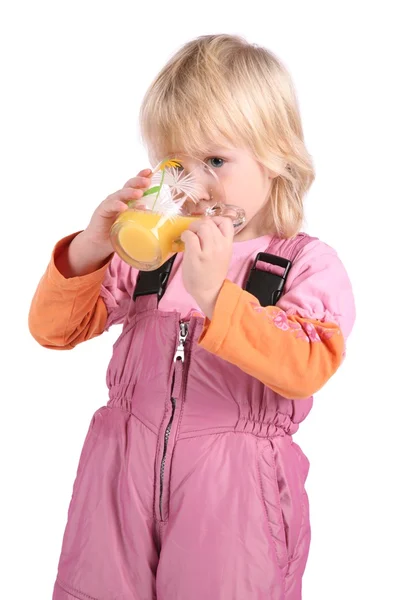 Lány ital gyümölcslé — Stock Fotó