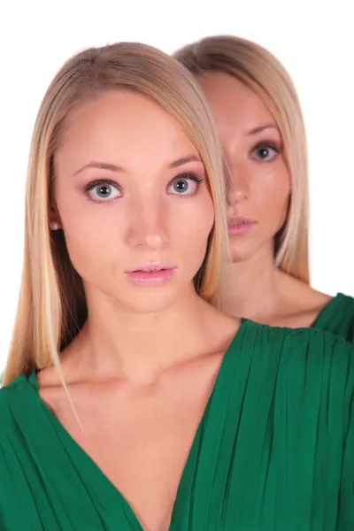 Zwillingsschwestern. Blick von hinten — Stockfoto