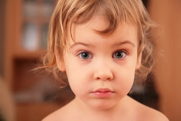 Portrait of sad little girl — Stock Photo, Image