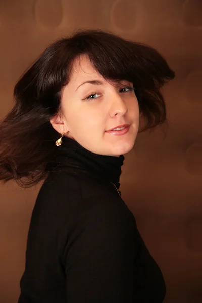 Portret brunetka w ruchu — Zdjęcie stockowe