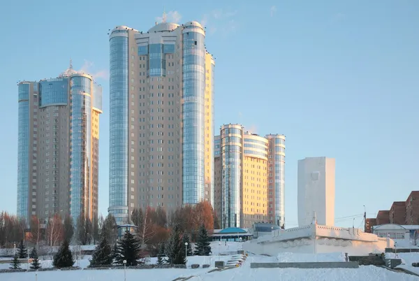 Novos edifícios em Samara no inverno 2 — Fotografia de Stock
