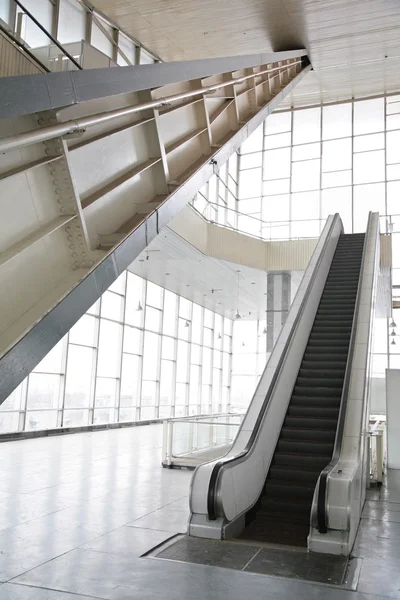 glass hall with escalator — 图库照片 #7449065
