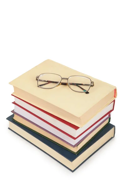 Γυαλιά σε σωρό των βιβλίων — Φωτογραφία Αρχείου