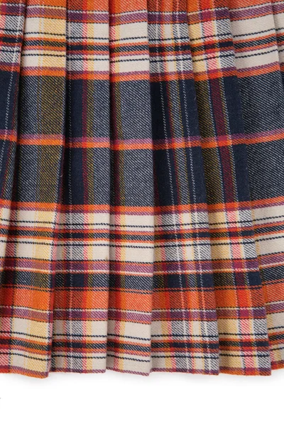 Fabric skirt — Stock Photo, Image