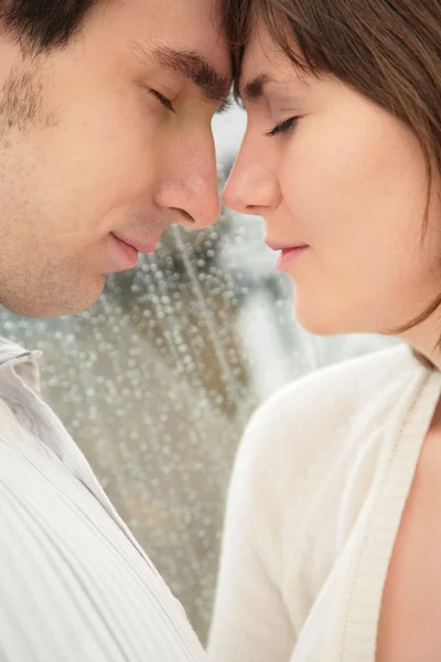 Boy with girl face to face with closed eyes — Stock Photo, Image