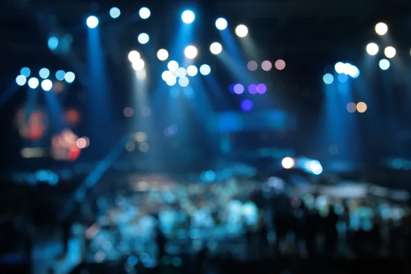 Sahne ışıkları üzerinde konser — Stok fotoğraf
