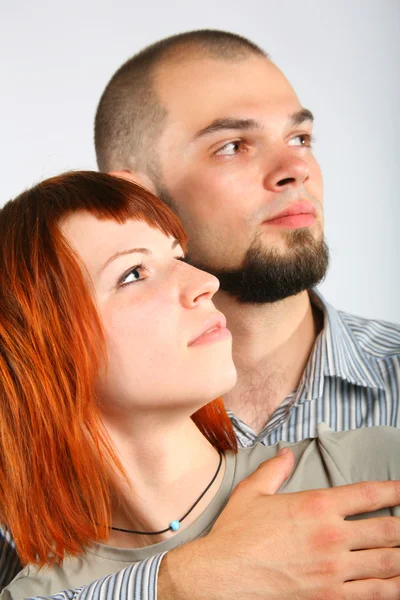 年轻的男人和红头发女人 — 图库照片