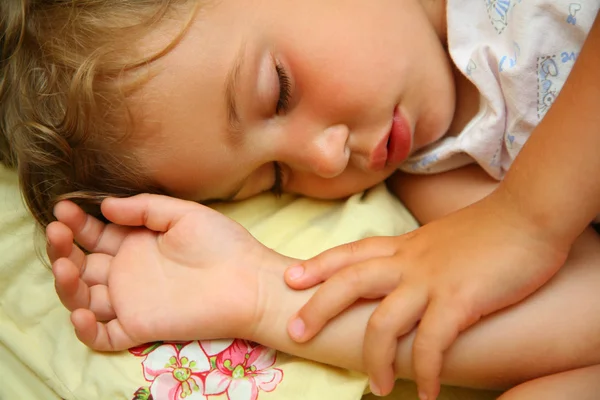 Criança adormecida — Fotografia de Stock
