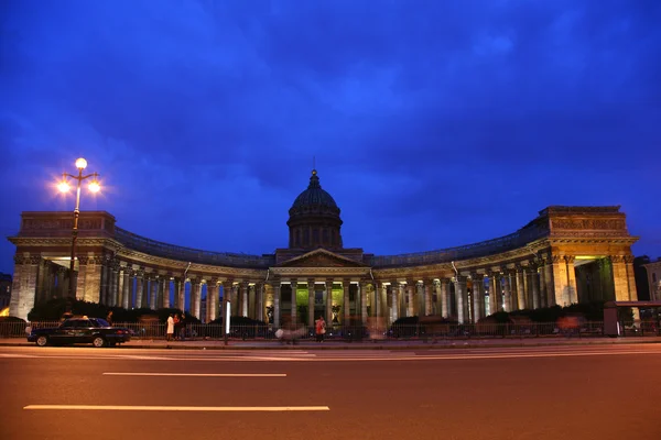 Cattedrale di Kazan a San Pietroburgo di notte — Foto Stock