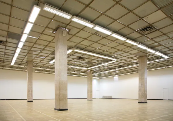 Empty hall with columns — Stok fotoğraf