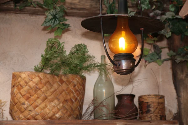 Lámpara de querosina ardiente — Foto de Stock