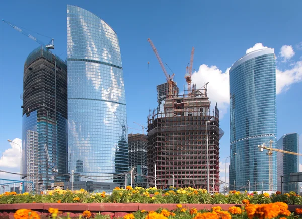 Construção de arranha-céus em Moscú — Fotografia de Stock