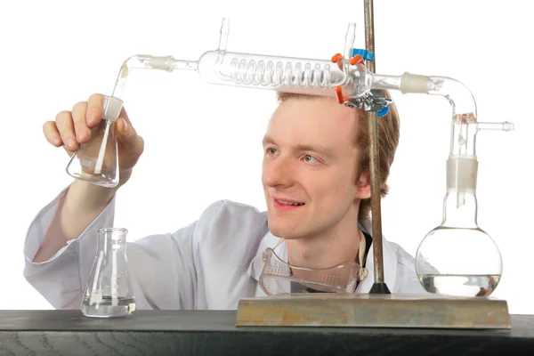 Chemist does experiment — Stock Photo, Image