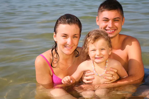 Familj i havet — Stockfoto